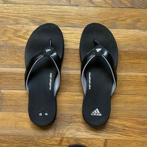 Adidas cloudfoam flip flop
